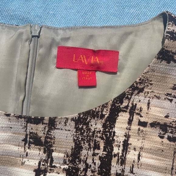 Lavia 18 by  Piazza Sempione dress. - Picture 2 of 8